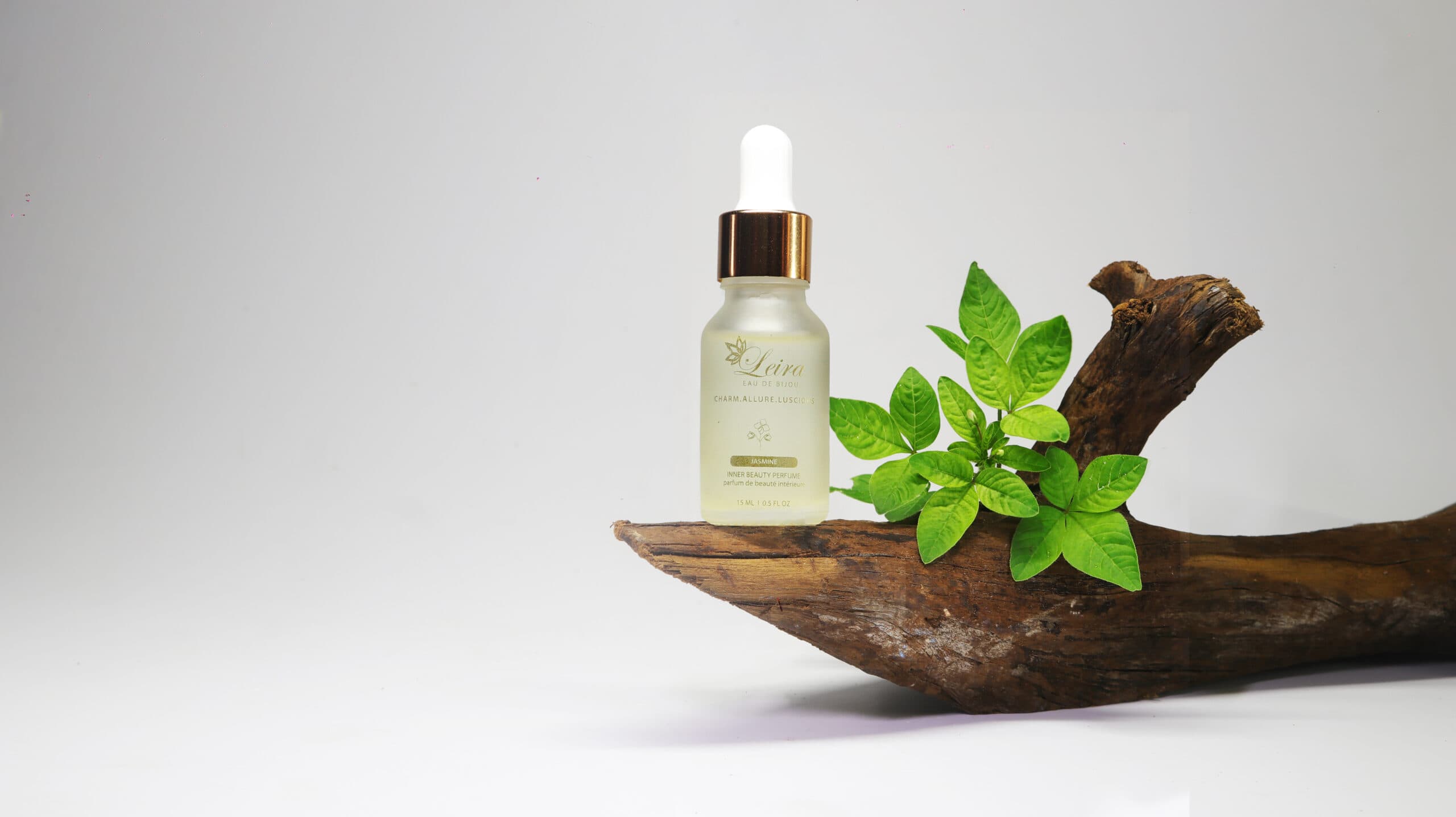 Leira Jasmine intimate perfume gallery image 2